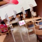 Boucles d’oreilles feuilles - dorées – Image 3