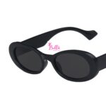 Lunette de soleil - noire ovale – Image 3