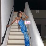 Robe moulante - bleue – Image 4