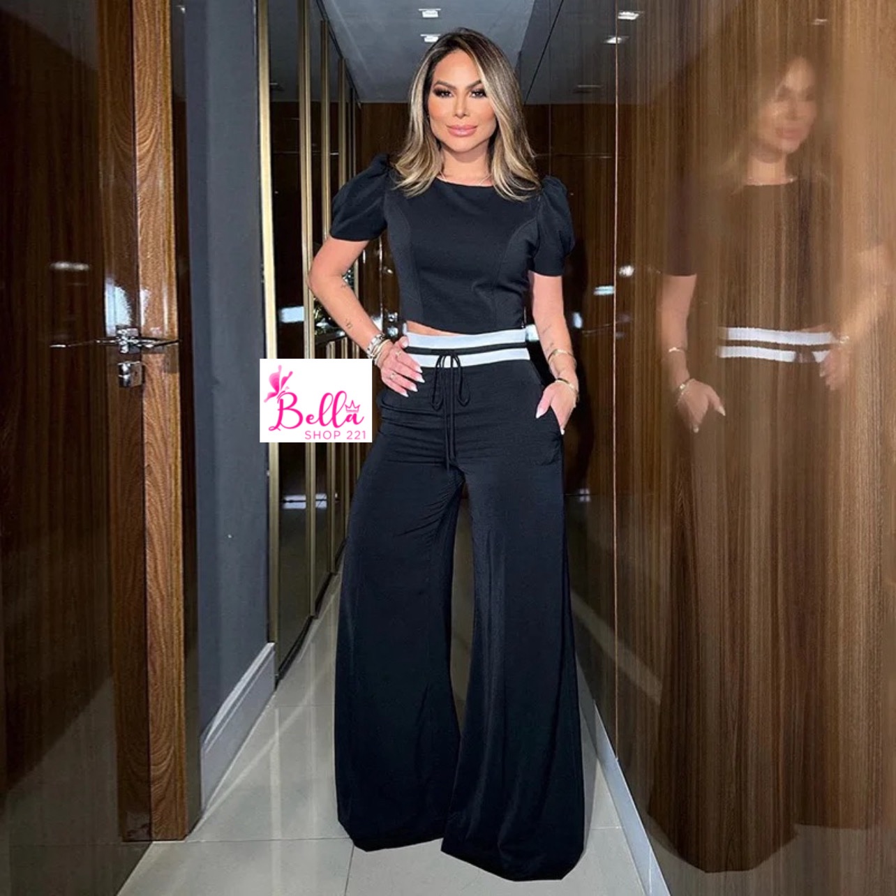 78051026-68c8-438c-b2d6-e98e6779ff2e Ensemble pantalon bas large & top - noir – Image 1