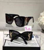 Lunette de soleil - Yves Saint Laurent (+ boîte + étui)