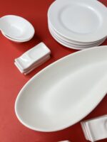 Pack khewell - 4 assiettes + 2 coupelles + 1 grande saucière + 10 poses couverts – Image 2