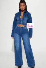 Pantalon en jean avec jambe large et taille destroy
