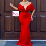 Robe de soirée avec épaules tombantes - rouge – Image 3