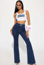 Pantalon en jean bas large avec ceinture