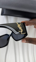 Lunette de soleil - Yves Saint Laurent (+ boîte + étui) – Image 2