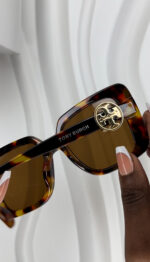 Lunette de soleil - tory Burch (+ boîte + étui) – Image 2