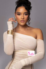 Robe moulante avec épaules asymétriques - beige marron – Image 2