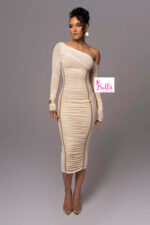 Robe moulante avec épaules asymétriques - beige marron