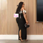 Robe moulante avec strass pendants - noir blanc – Image 3