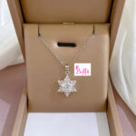 Collier - étoile argenté (chaîne en acier inoxydable et pendentif en cuivre)