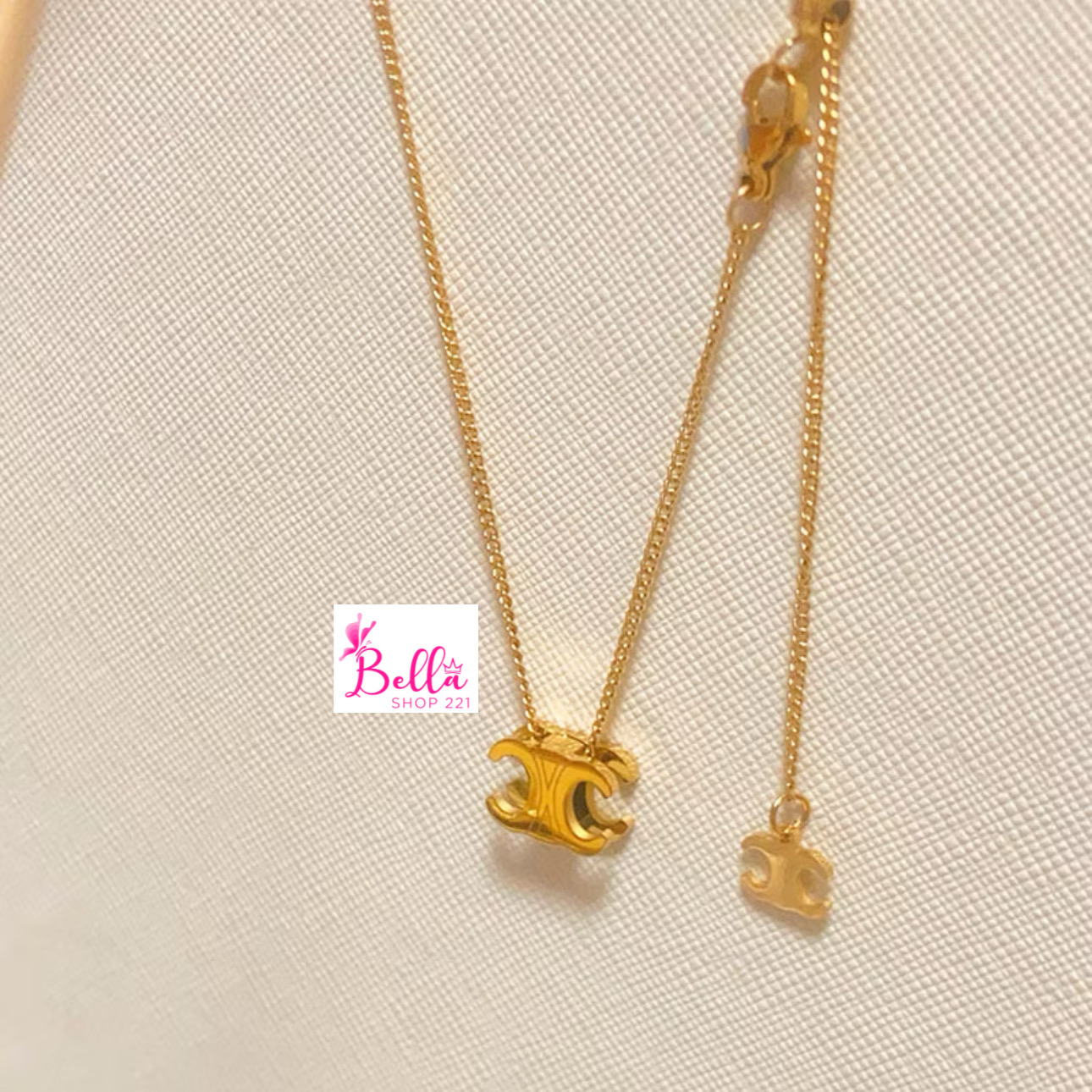 07987b40-48ac-44b4-a929-38fbc8fe4832 Collier C*line (acier inoxydable) – Image 1