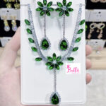 Ensemble de bijoux - collier et boucles d’oreilles vert – Image 2