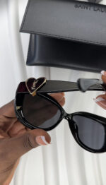 Lunette de soleil - Yves Saint Laurent (+ boîte + étui) – Image 2