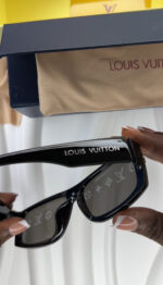 Lunette de soleil - louis Vuitton (+ boîte + étui) – Image 2