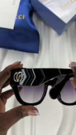Lunette de soleil - Gucci  (+ boîte + étui) – Image 2