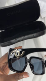 Lunette de soleil - Channel (+ boîte + étui) – Image 2