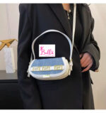 Ensemble Mini sac + bob réversible - blanc bleu – Image 2