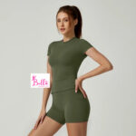 Ensemble short avec poche et haut seamless - vert – Image 2