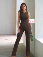 Combinaison débardeur côtelé et gainant avec un bas large - marron – Image 5