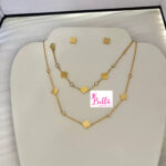 Ensemble de bijoux collier + bracelet + boucles d’oreilles louis Vuitton - doré (acier inoxydable) – Image 2