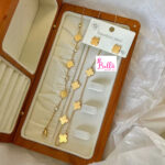 Ensemble de bijoux collier + bracelet + boucles d’oreilles louis Vuitton - doré (acier inoxydable)