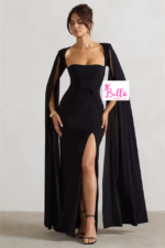 Robe avec manches extra longues - noire – Image 3