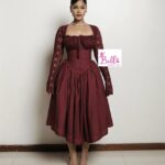 Robe avec manches en dentelle - rouge